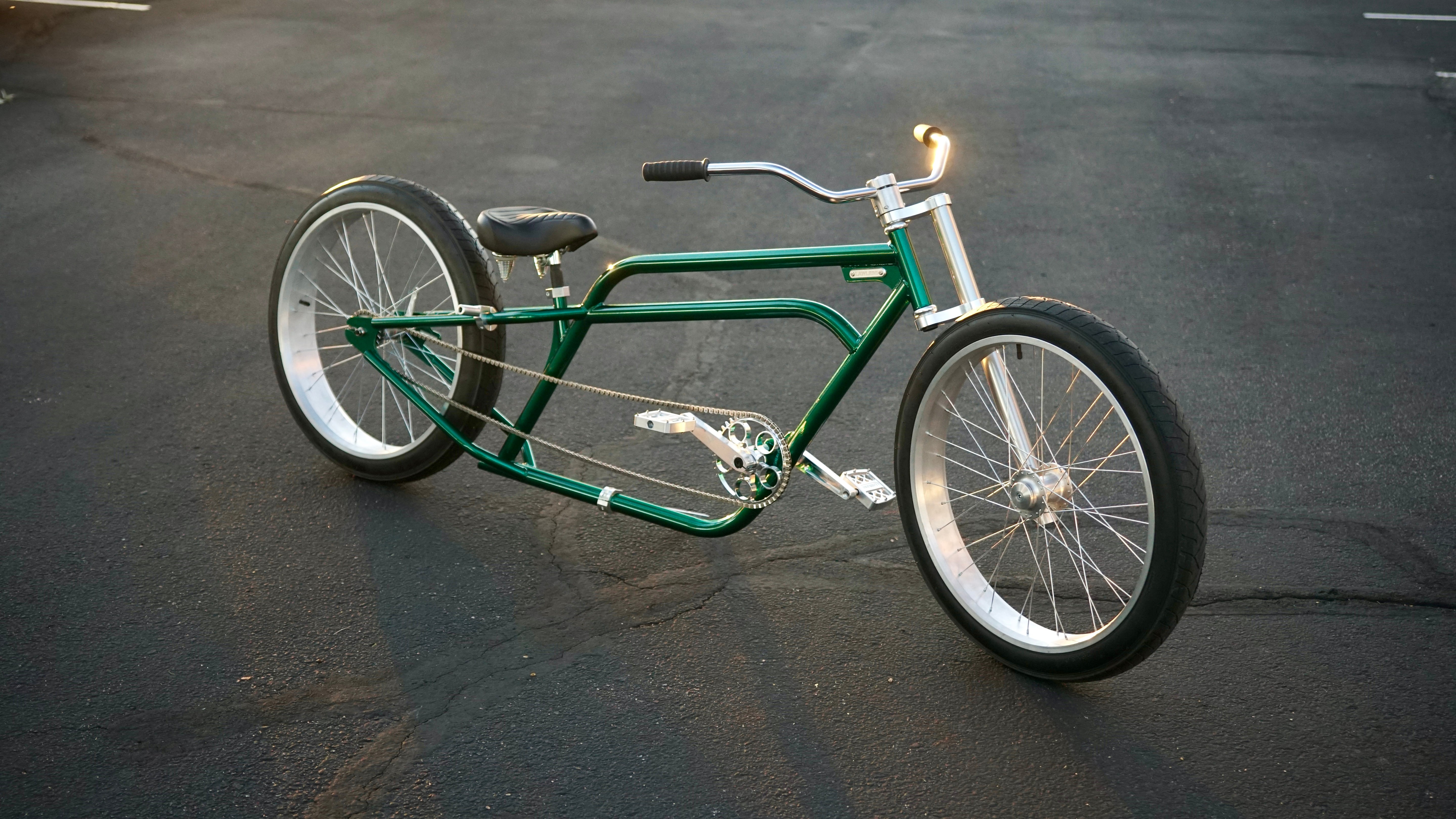 Lawless Split Line complete bike — custom Lawless cruiser bicycle Main image