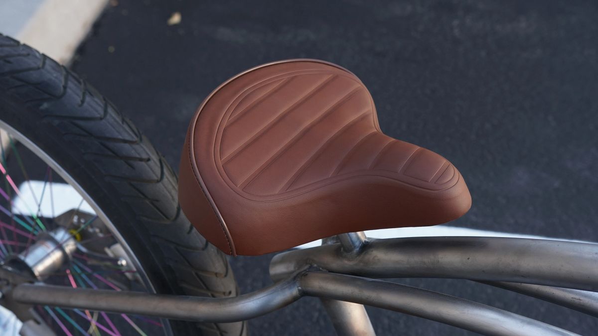 Cruiser saddle - lined