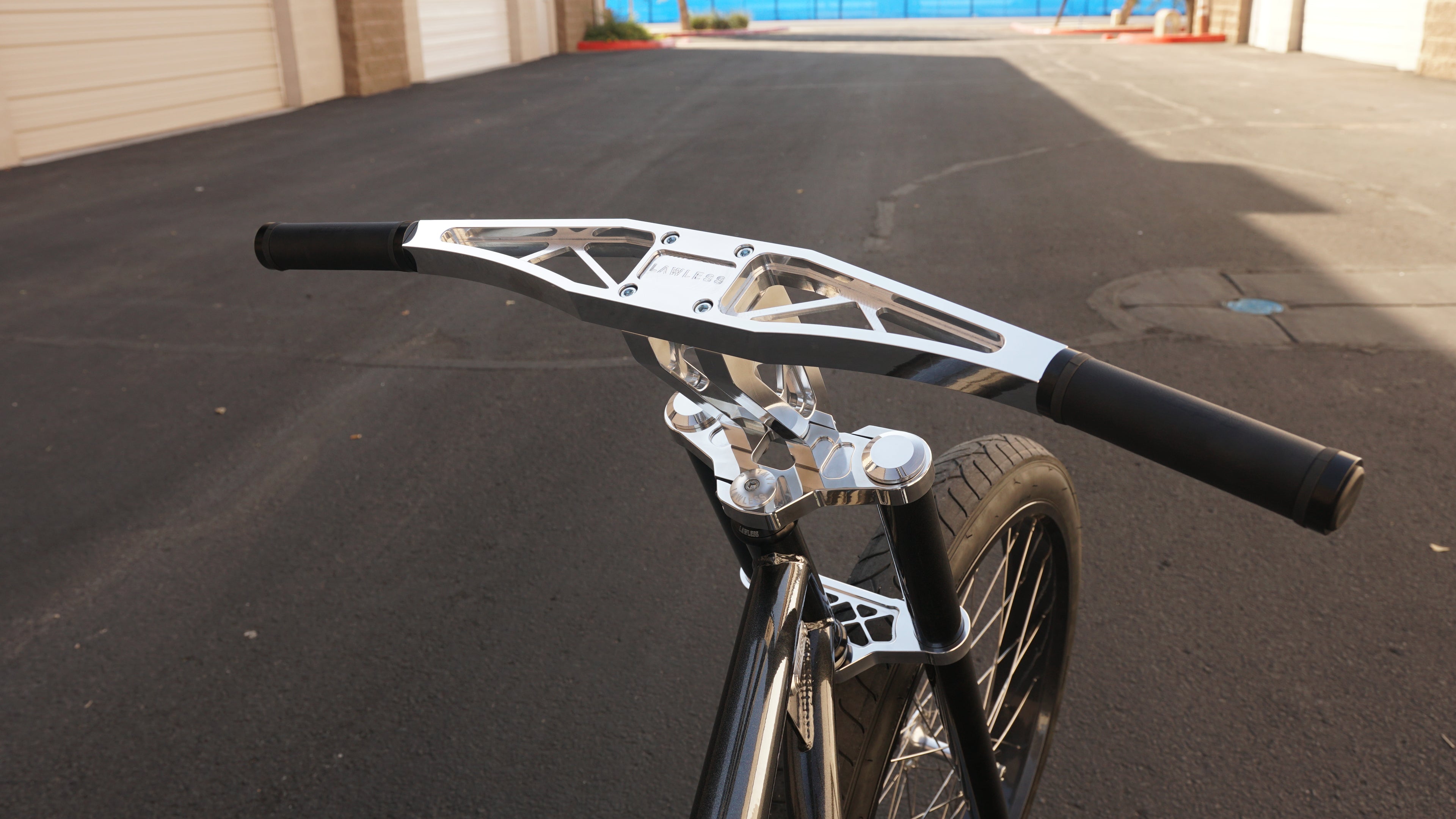 Cursed Handlebars -  Riser and triple trees