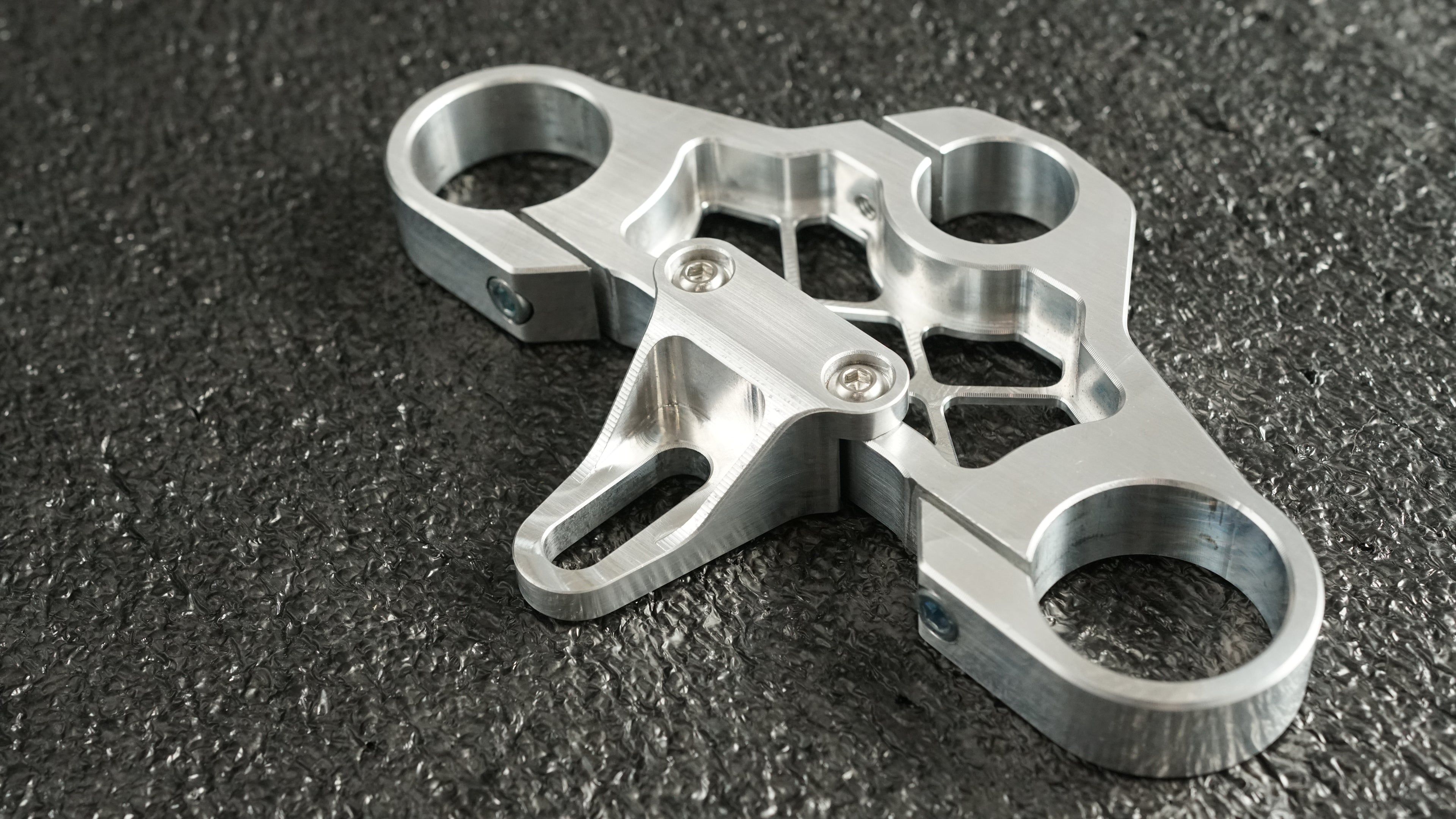 Billet Headlight bracket (Sinner)