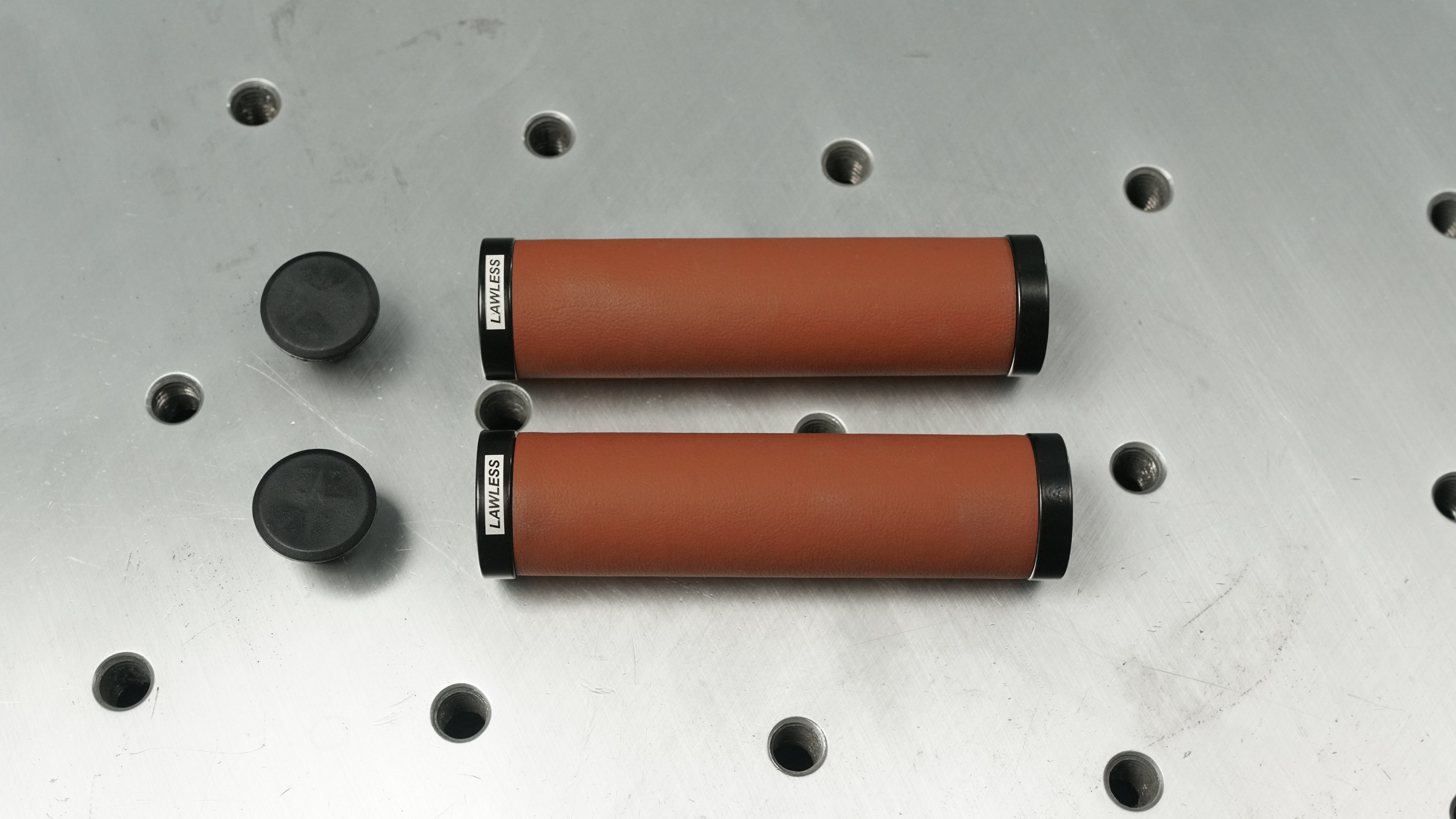Lawless vinyl bicycle grips for cruisers Main image