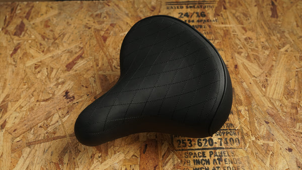 Cruiser Saddle - Diamond Stitch