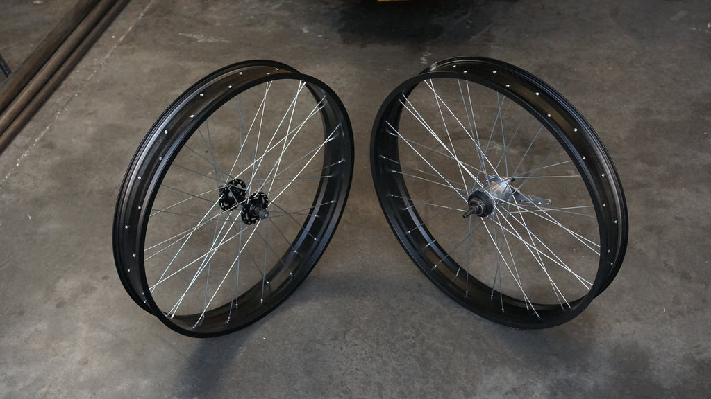Wheel set 26 x 3 inch Nexus 3 — custom cruiser wheelset