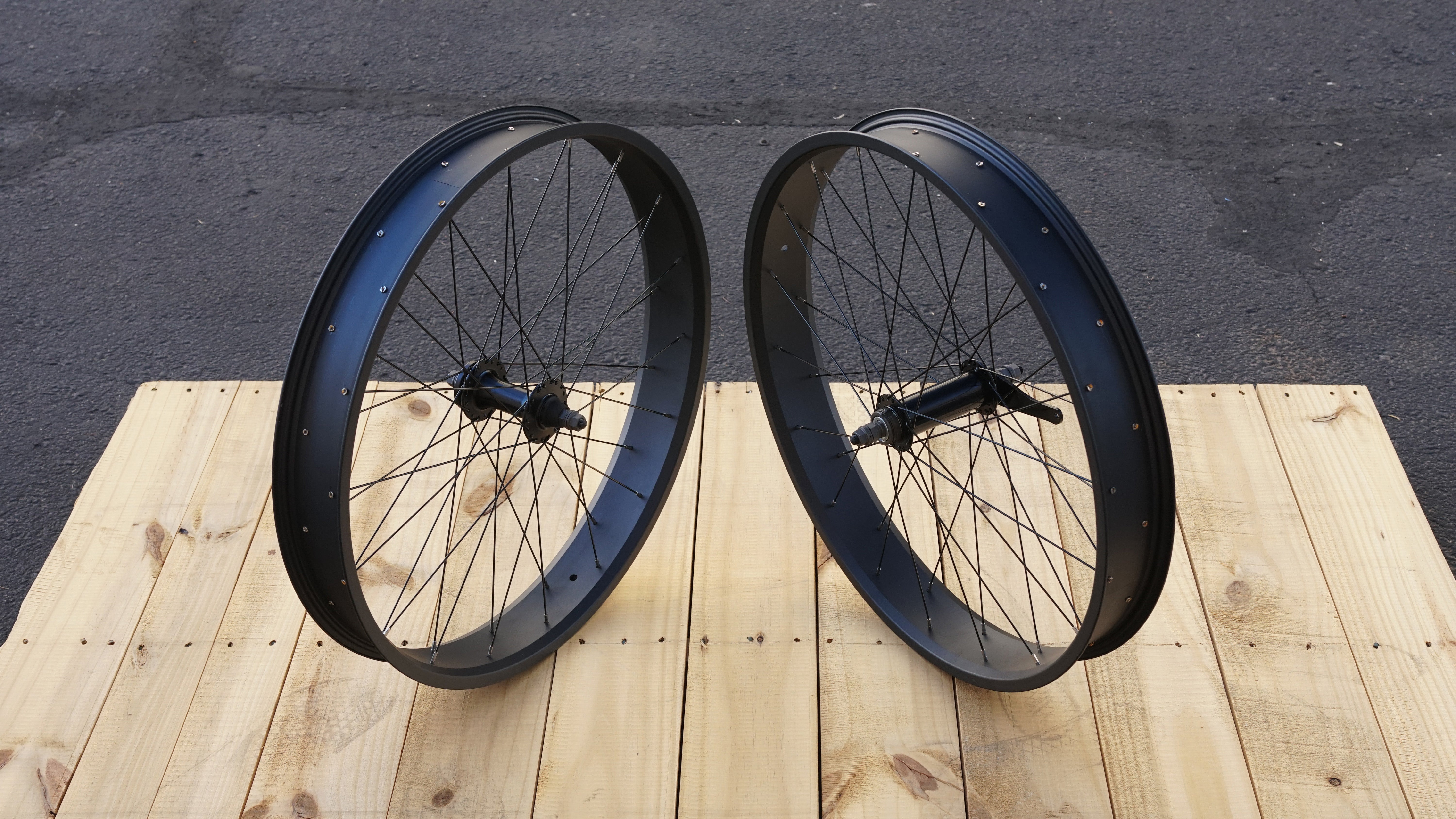 Wheel set - 26" x 3" - Single Speed - Wide hub