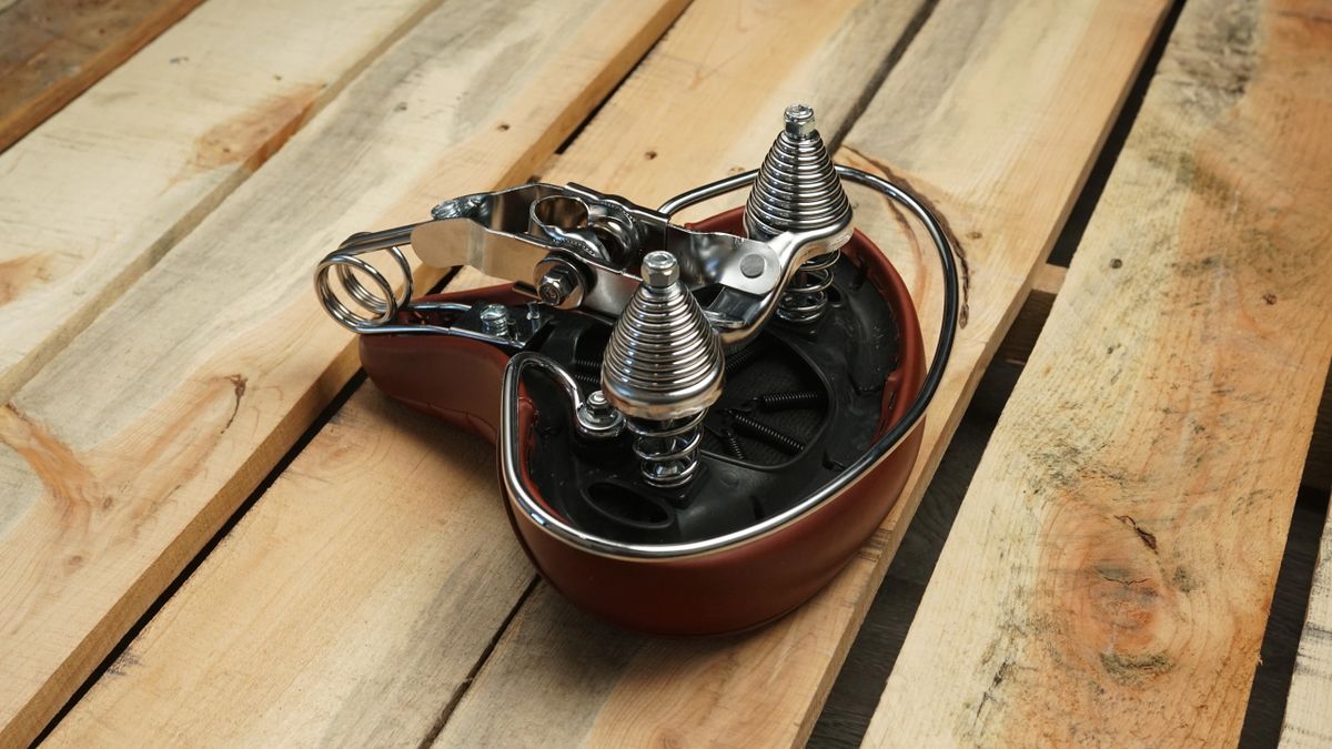 Cruiser Saddle w/ Handle