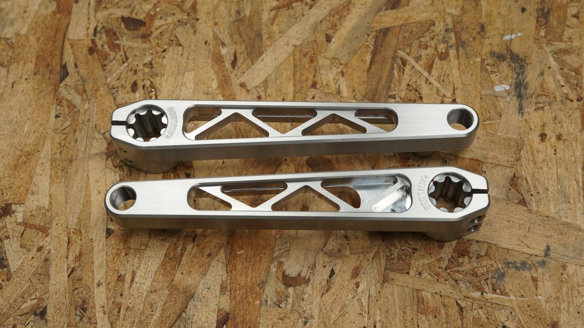 Crank arms Sinner — CNC billet aluminum bicycle crank arms for custom cruisers Main image
