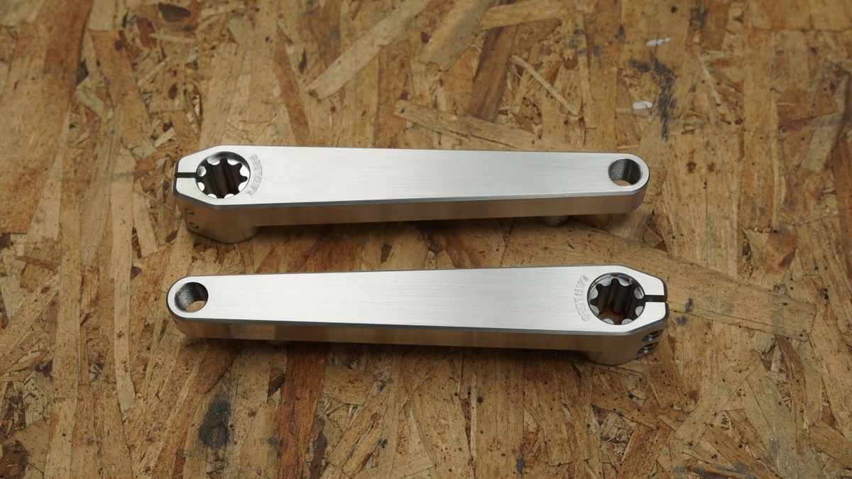 Crank arms Smooth — CNC billet aluminum bicycle crank arms for custom cruisers