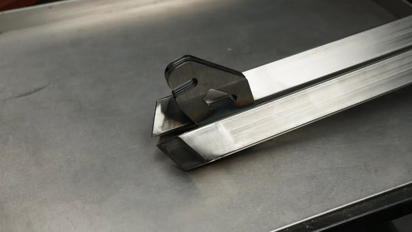 Square legs only 1.25 inch