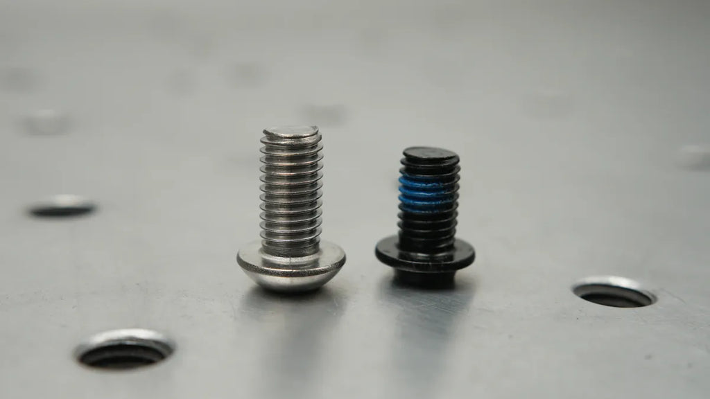 XL sprocket bolt M10 — sprocket mounting bolt